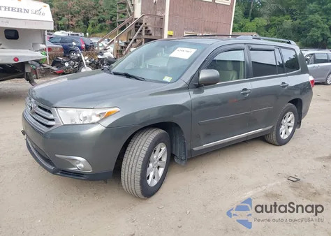 2012 Toyota Highlander Se V6 z USA, uszkodzony, nr VIN 5TDBK3EH3CS153508